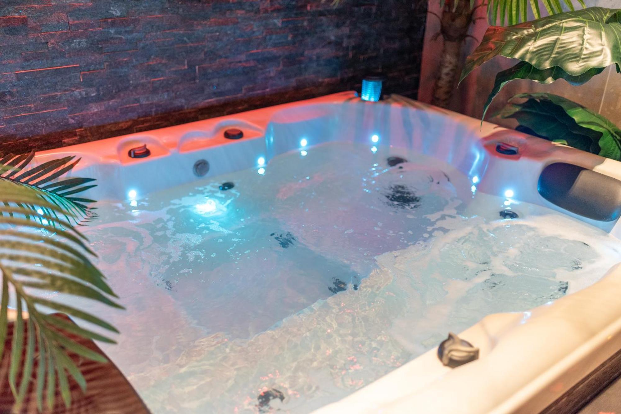 L'Insolite, Spa Privatif Toulouse Luaran gambar